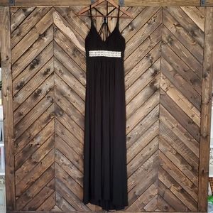 Black Long Formal Gown • Size 6 • Camille